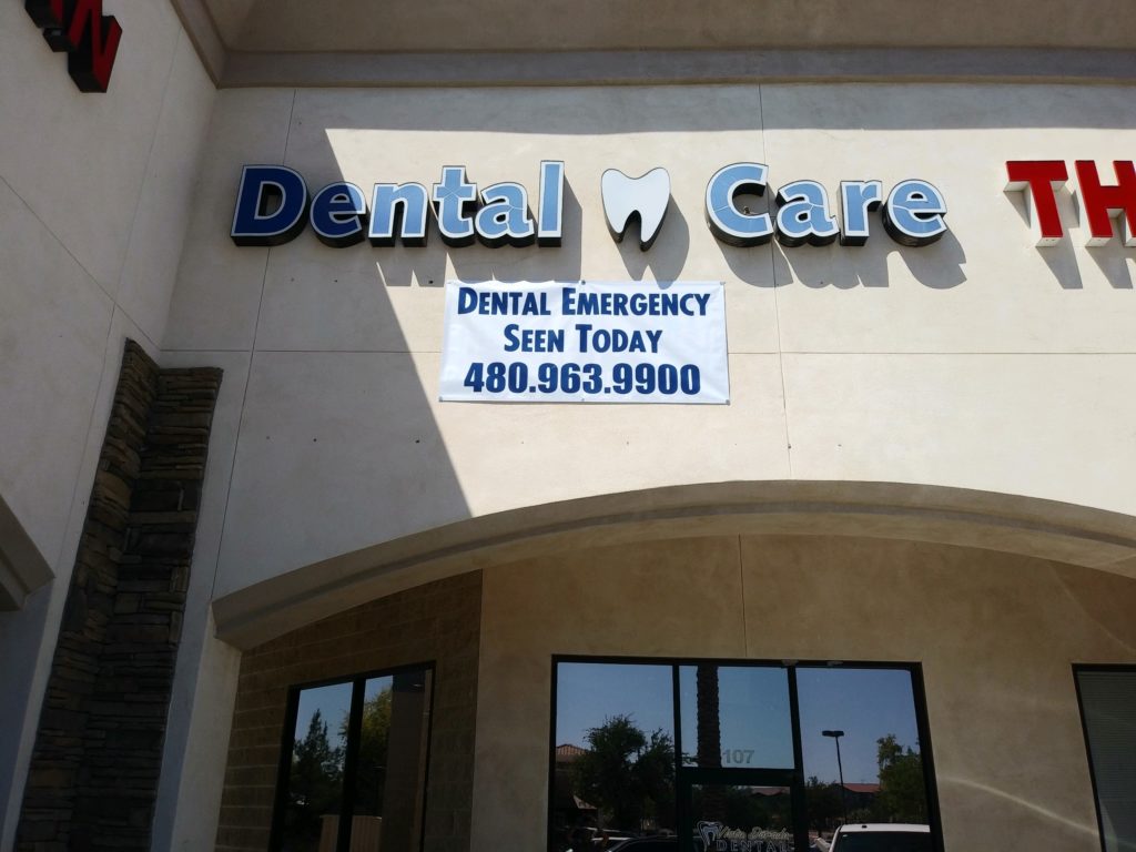 Dental Offices Use Banners and A-Frame Signs for Emergency Services