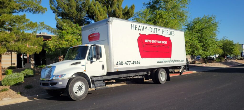 Moving and Hauling Box Truck Graphics in Gilbert and Phoenix AZ