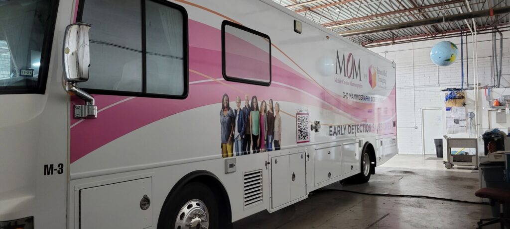 Vinyl wraps for 5th wheel trailers and RVs in Scottsdale AZ