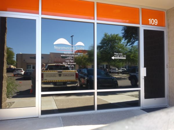 Using Window Graphics as Wayfinding Signs in Tempe AZ