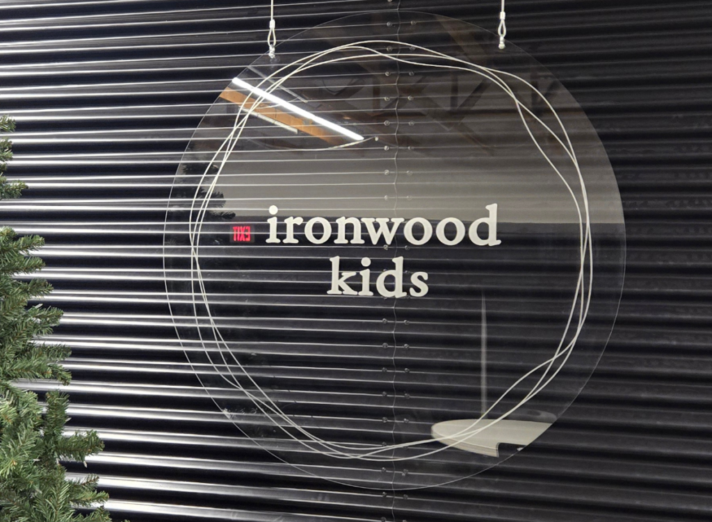 hanging acrylic sign in mesa az